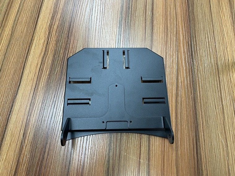 Χάλκινο SS φύλλο μετάλλου κατασκευή Custom Black Powder Coated Rack Drummy Cover Mounting Bracket